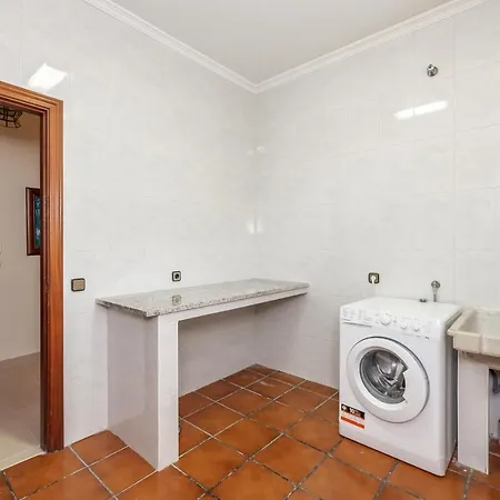 Villa Vb Goya 7br Andalusian By The Marina *